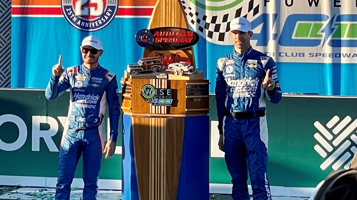 Kyle Larson and Crew Chief Cliff Danials in Victory Lane at Fantana