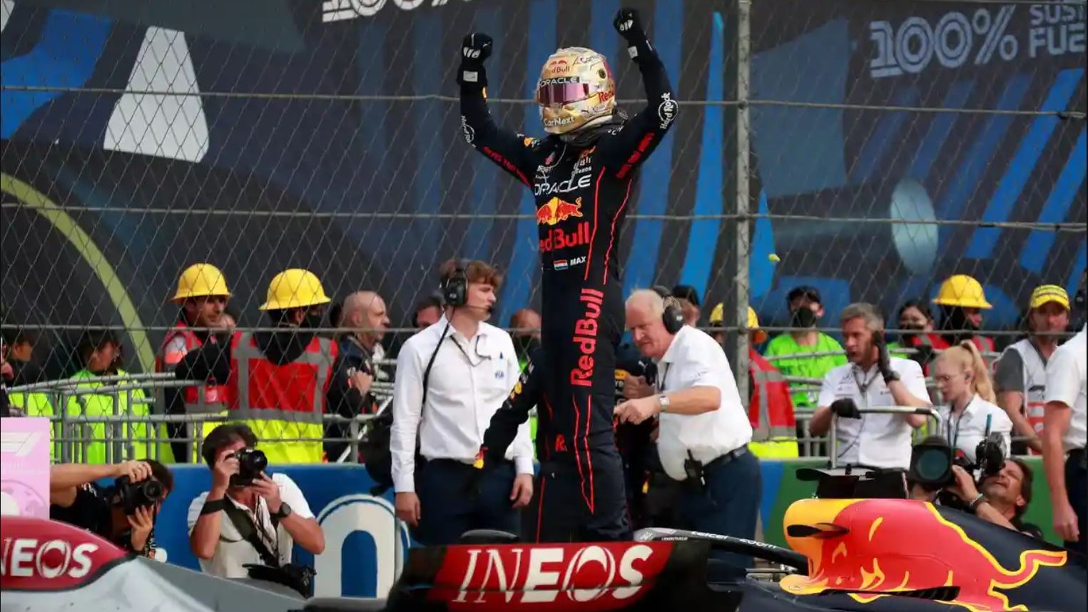 Max Verstappen makes F1 history as he beats Hamilton to victory in Mexico for 14th win of the season