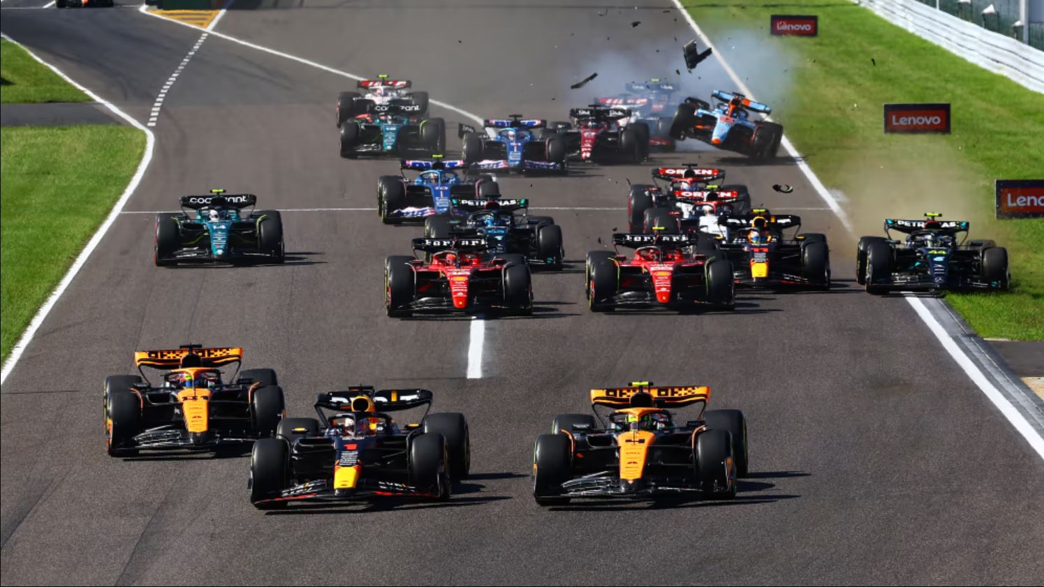It was a dramatic start to the race as several drivers banged wheels and littered debris over the track - Image Credit Formula1.com